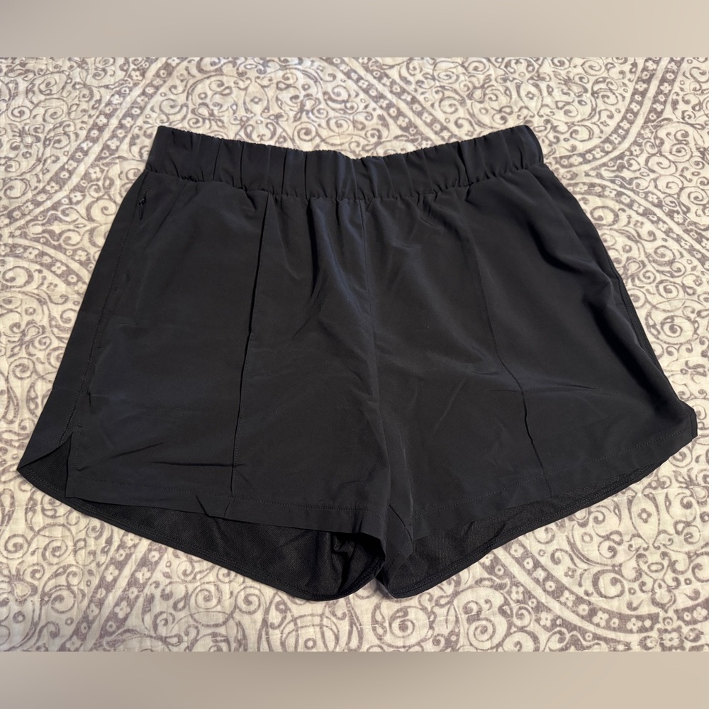 Zella Women's Black Shorts with 3 inch inseam